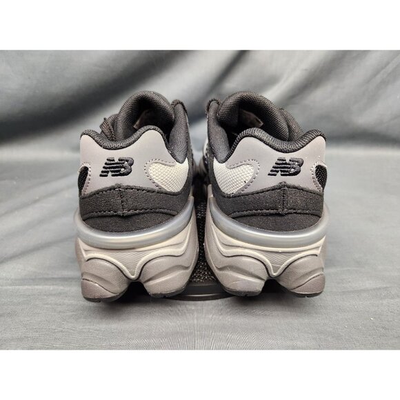 New Balance Boys 9060 Sneakers PC9060BK Suede Black Grey Size 11 NEW NO BOX! - Picture 7 of 11